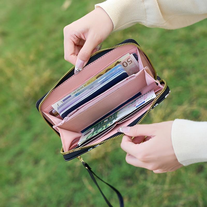 New printed butterfly long wallet fashionable and versatile women's multi-card wrist small bag card bag