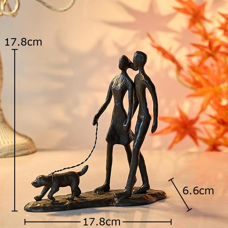 

Couple Leading Dog Figures Statue Desk Decoration Ornaments Romantic Couple Character Metal Sculpture Room Aesthetic Decor