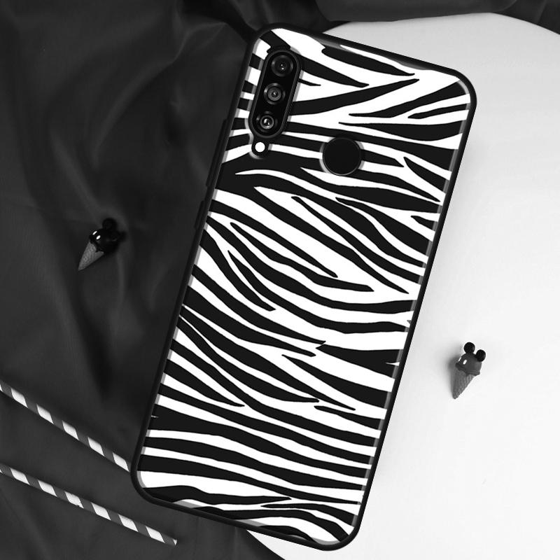 Black and White Dalmatian Cow Zebra For Huawei Nova 9 SE 10 5T Y90 Y70 Y60 Y61 Y91 Y72 12i 12s 11i P60 Pro P20 P30 P40 Lite Case