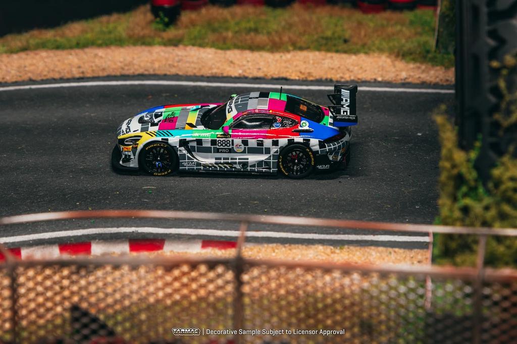 Speedmaster Japan TARMACWORKS 1/64 Mercedes-AMG GT3 Bathurst 12h 2025 GruppeM Racing Finished Model T64-062-25BH888