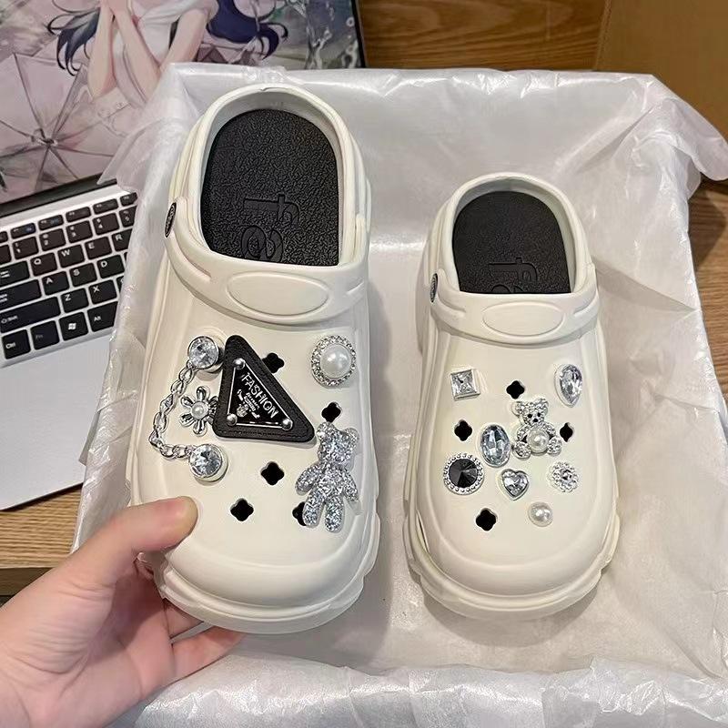 Hole shoes women wear platform sandals EVA non-slip summer new Internet celebrities ins beach cool slippers wholesale