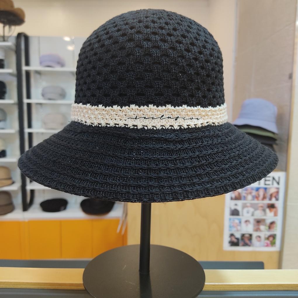 Black Reclusive Spirit Transformation Bucket Hat BKC3UKK013