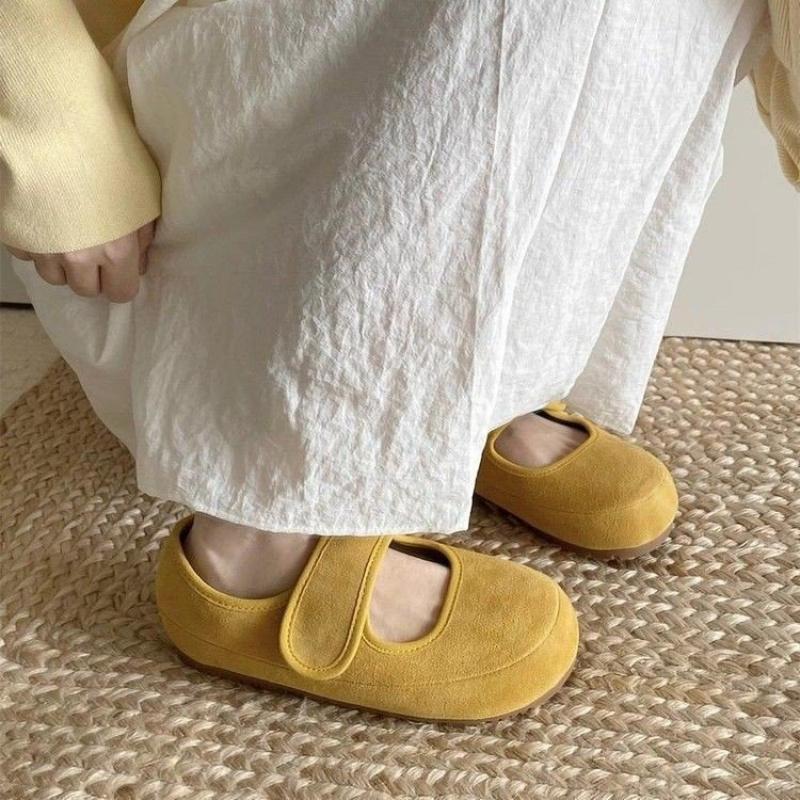 Vintage Milt Ful-Söta Låga Gula Enkla Skor Loafers för Kvinnor 2025 Nya Mångsidiga Mjukbottnade Mary Jane-skor