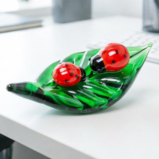 Mini El Üfleme Cam Böcek Figürü Sahte Kristal Uğur Böceği Salyangoz Arı Kelebek Yeşil Yaprak Üzerinde Küçük Heykel Koleksiyonluk Hayvan Süsü Ev Dekorasyonu İçin