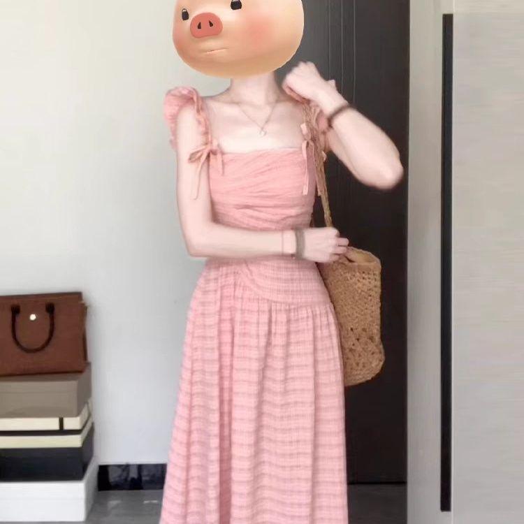 French-Style Pink Square Neck Spaghetti Strap Slimming Summer Dress with Flutter Sleeves and Cinched Waist
