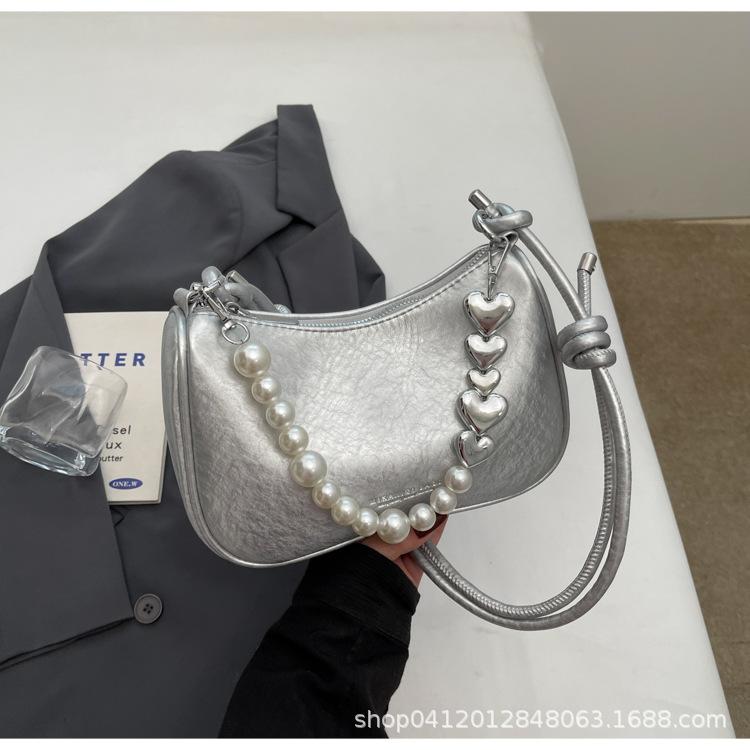 

Популярная в этом году супер популярная нишевая сумка женская 2025 новая трендовая модная универсальная сумка-мессенджер в зарубежном стиле сумка на плечо/подмышку серебряный