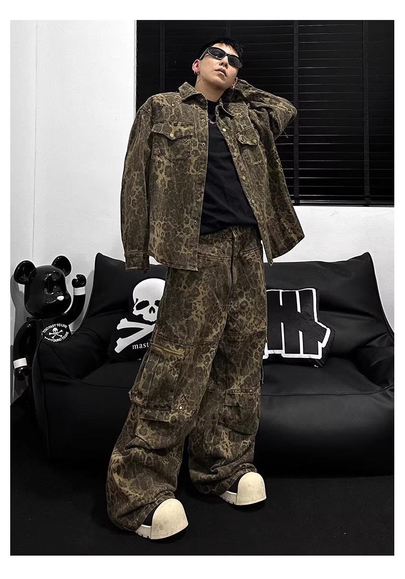 Men`s Retro Leopard Print Denim Jacket