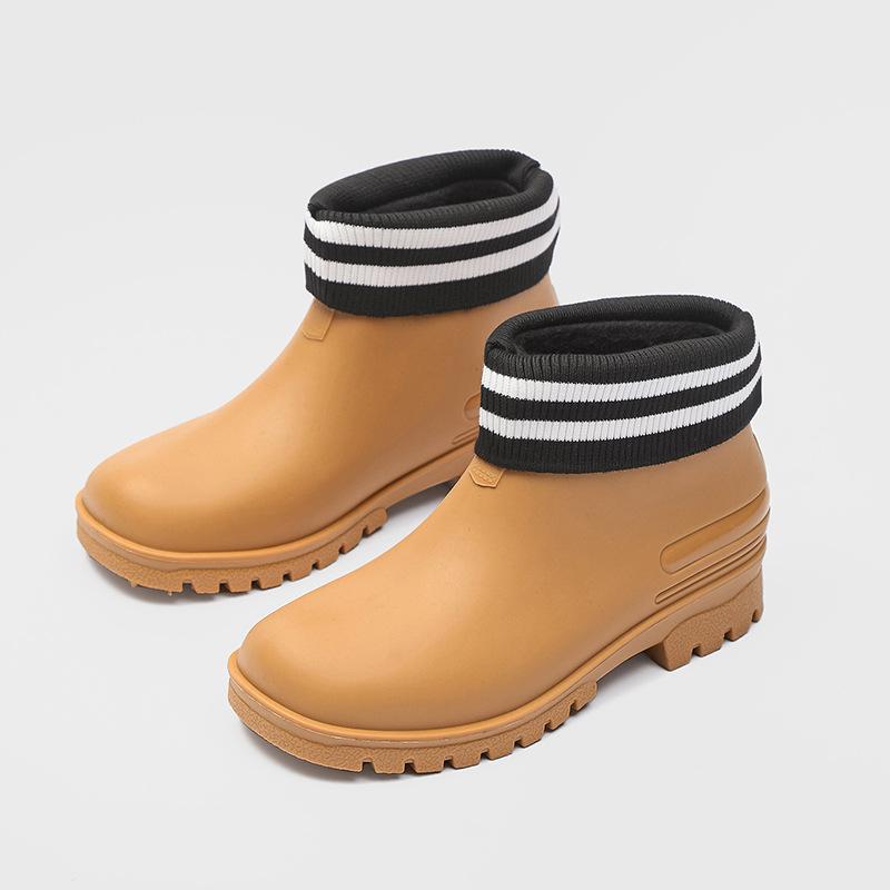 

Чоловічі дощовики Нековзке водонепроникне взуття Вуличні чоловічі дощові чоботи Взуття для парного туризму Нековзне чоловіче взуття Сліпони Botas De Lluvia 39