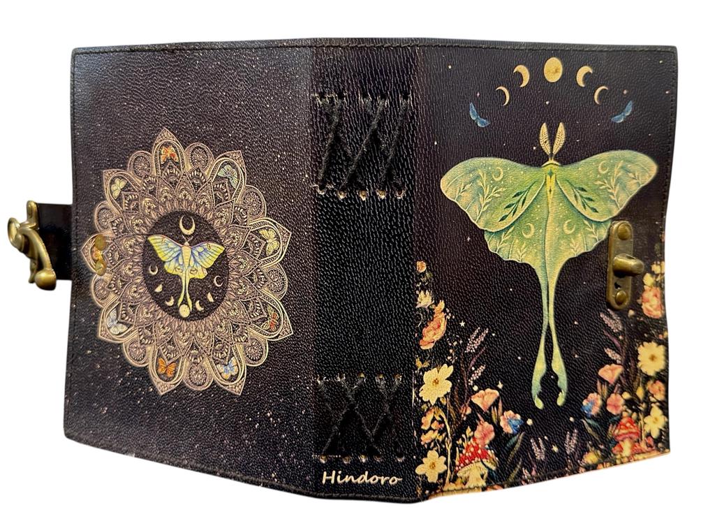 Hindro Księga Czarów Dziennik Cieni z Zamkiem Vintage Ręcznie Robiony Ćma Księżycowa Motyl Morpho Magia Pogańska Wiccański Codzienne Użycie x 5 Zapięcie, Skóra, Nadruk,
