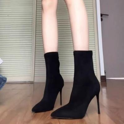 Autunno e Inverno Nuovi Stivali Coreani Eleganti con Tacco Sottile Skinny Punta Appuntita Versatili Stivali Stile Straniero Donna