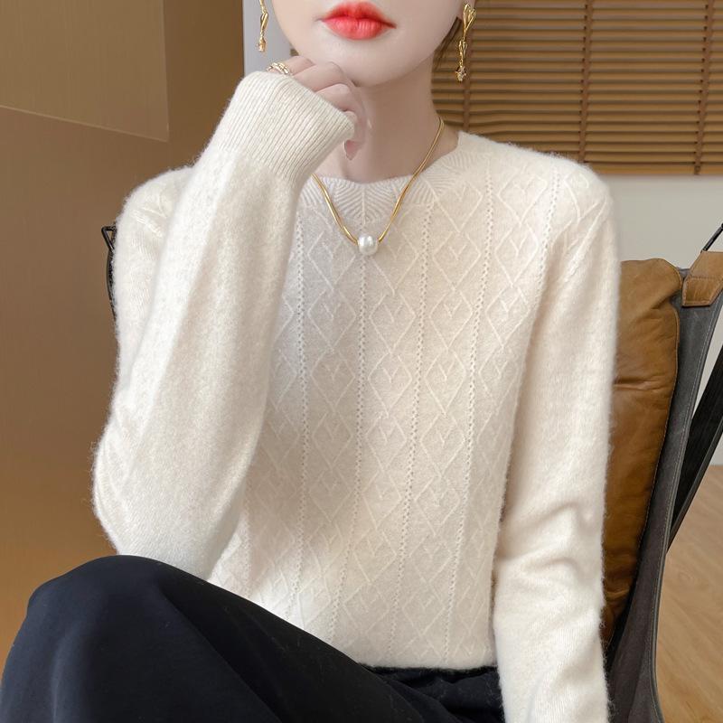 Women's Cable Knit Pure Wool Sweater, 2024 Autumn/Winter, Solid Color, Round Neck, Warm Base Layer.