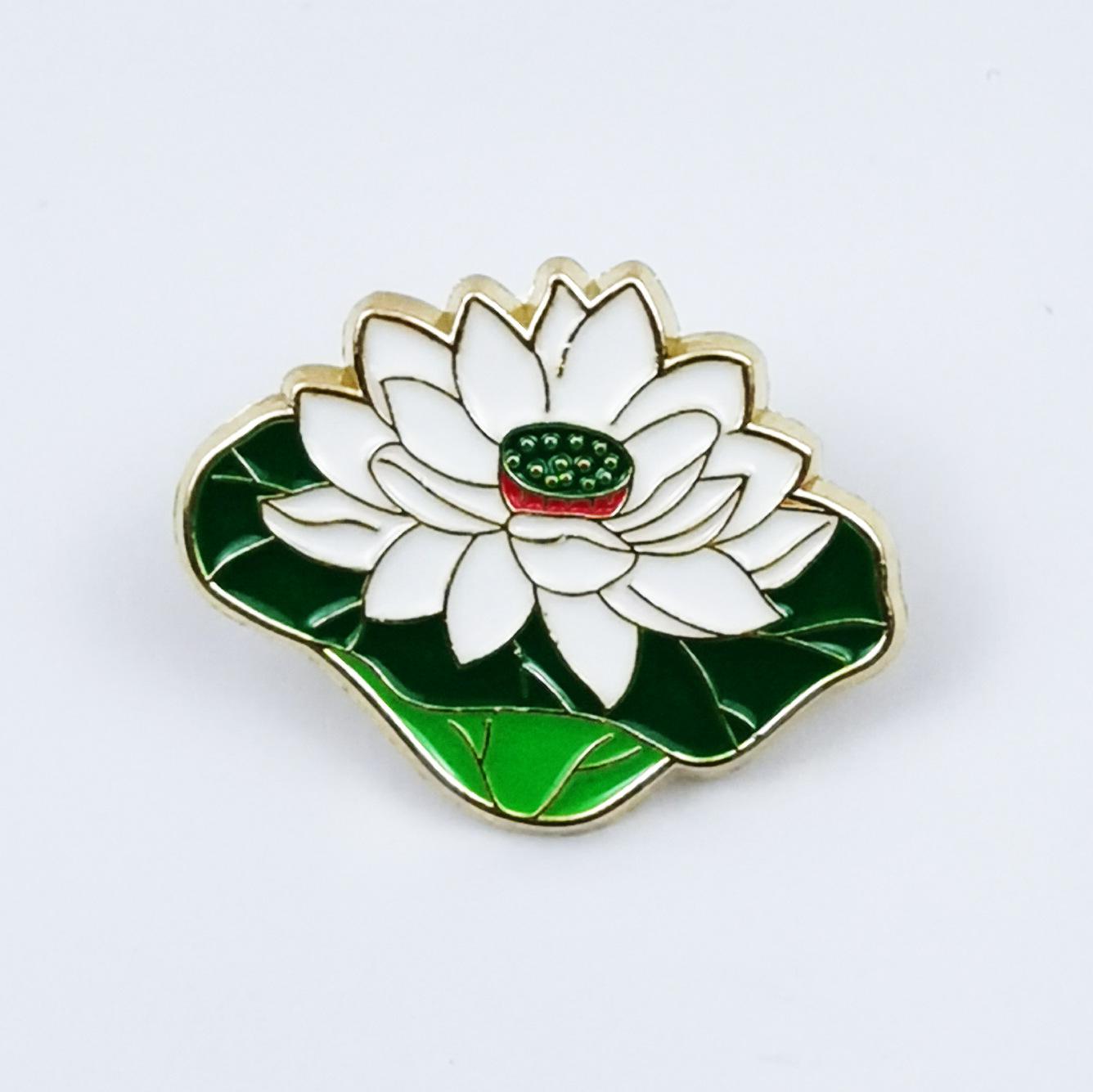 Creative Giant Panda Brooch - Cartoon Animal & Plant Shapes for Versatile Accessory Use