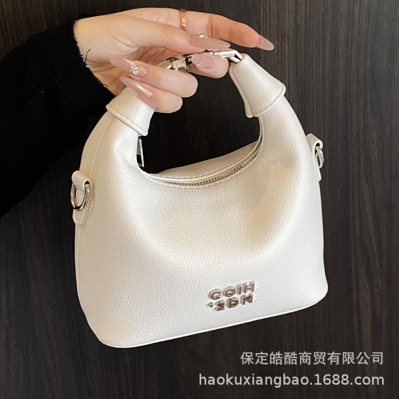Premium Niche Bag Women's Summer Retro 2025 New Fashion Shoulder Messenger Bag Women's Portable Dumpling Bag