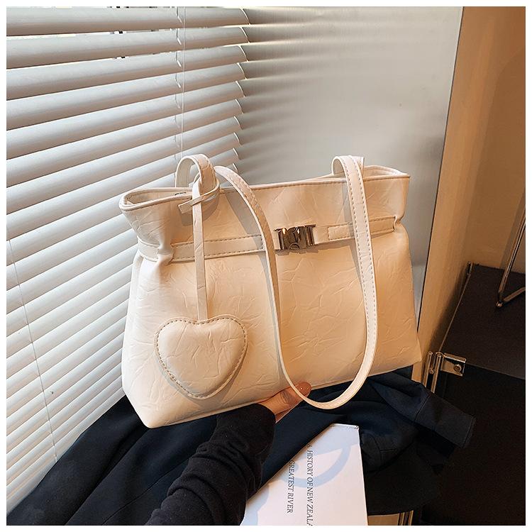 Large-capacity bag women's autumn and winter versatile 2025 new casual simple shoulder bag women's commuter tote bag
