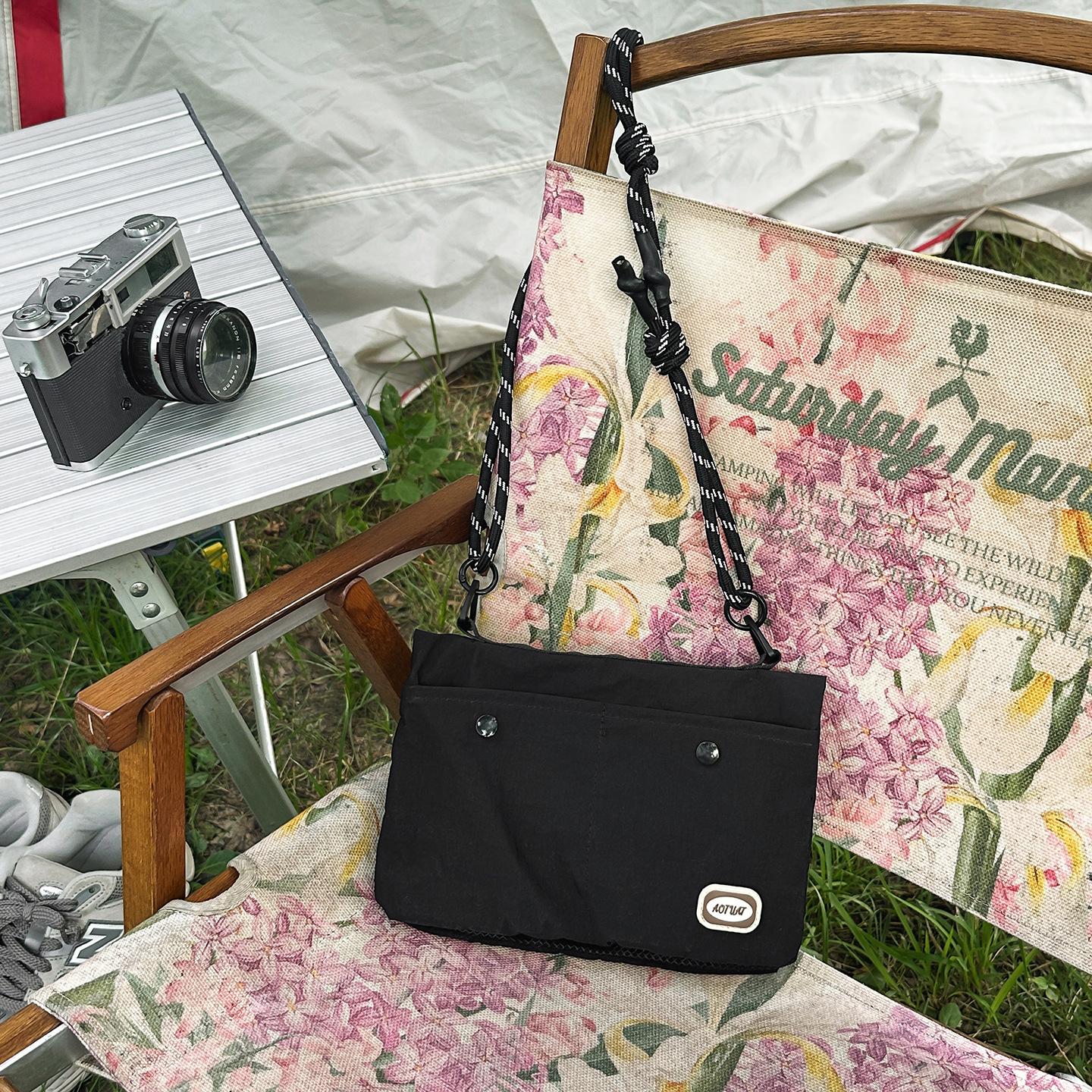 

Niche design casual texture fashion small square bag autumn and winter new 2025 trend women s shoulder messenger bag