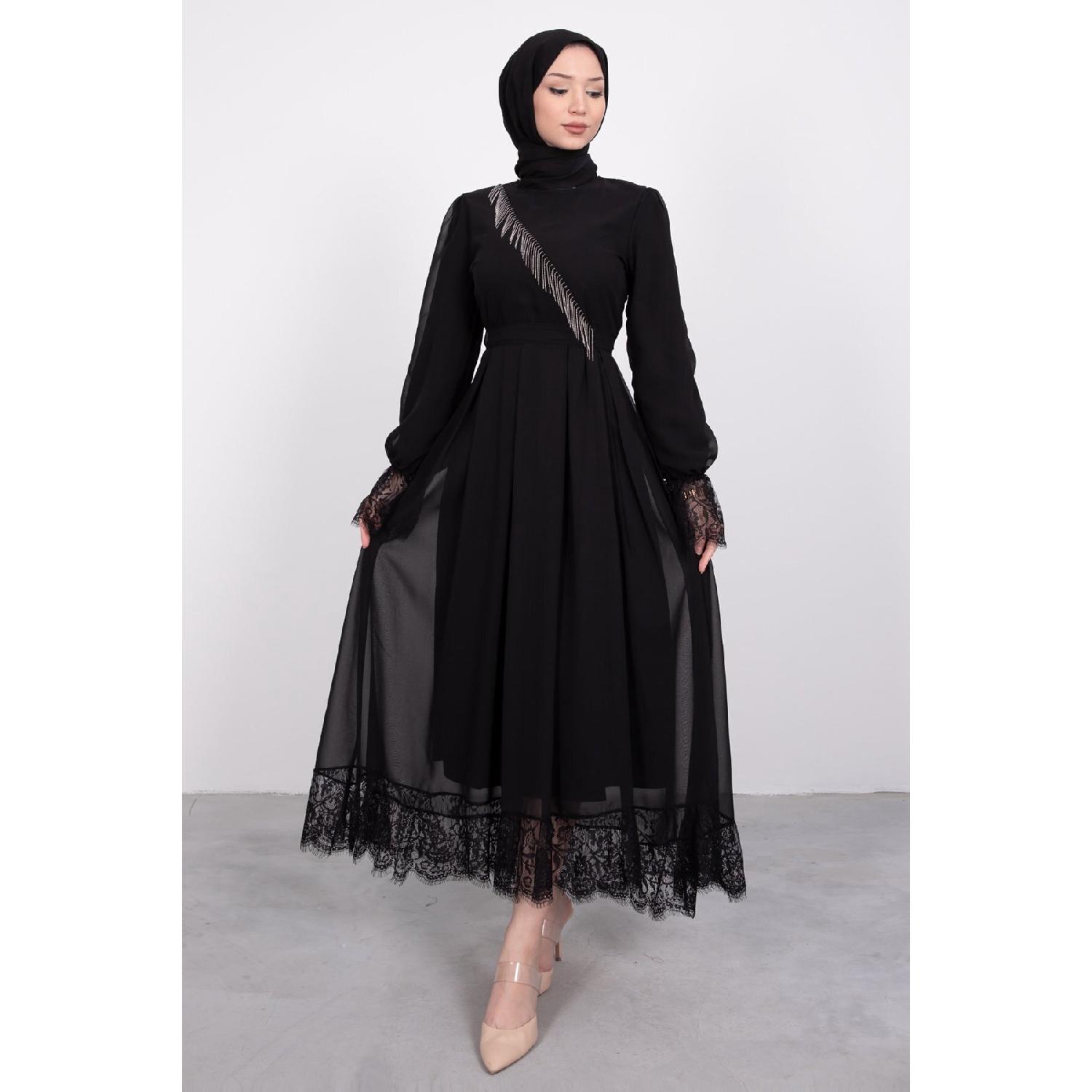 

Асимметричное вечернее платье в хиджабе с перекрестной цепочкой, черное