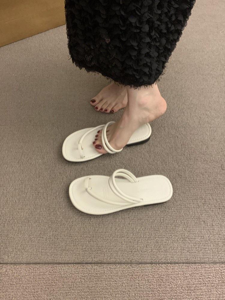 French silver flat-bottomed cool slippers women's summer wear 2025 new fashion versatile two-wear set of toe sandals women's shoes