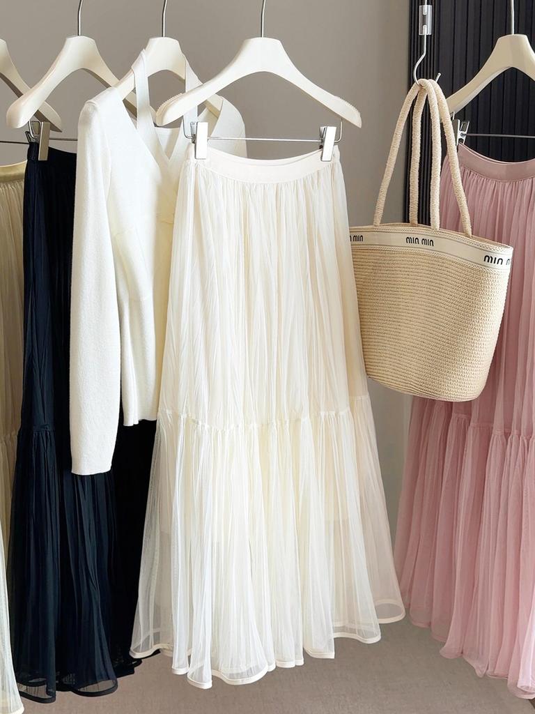 Women's Solid Color Pleated Mesh Half Skirt with Elastic Waist and Patchwork Design for Spring/Summer 2026