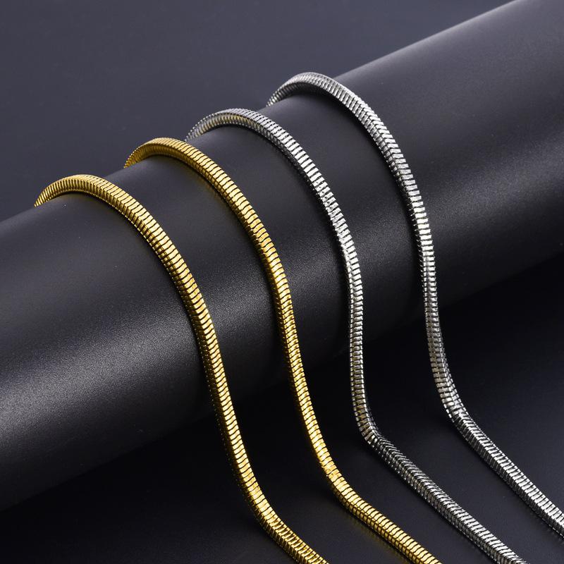 Minimalist Korean Style Gold-Plated Snake Chain Clavicle Necklace In Stainless Steel