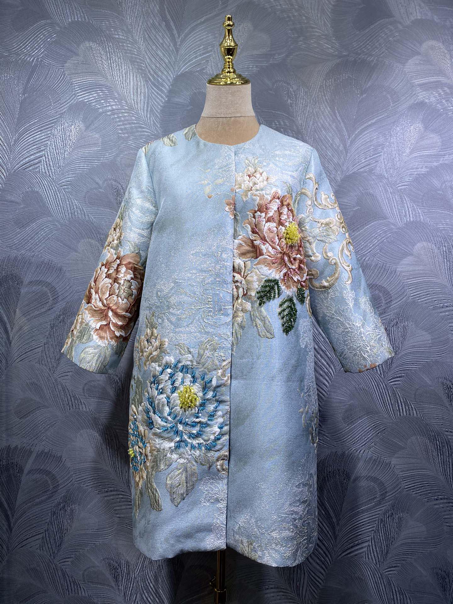 

Fengyingying Women s 2025 Autumn Round Neck Jacquard Beaded Long Coat - New Arrival L светло-синий