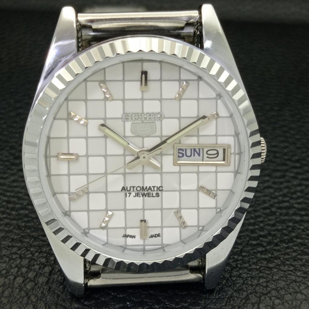REFURBISHED SEIKO 5 AUTOMATIC MENS WATCH JAPAN MADE WHITE DIAL CUSTOM A440002-2 QV90-a440002