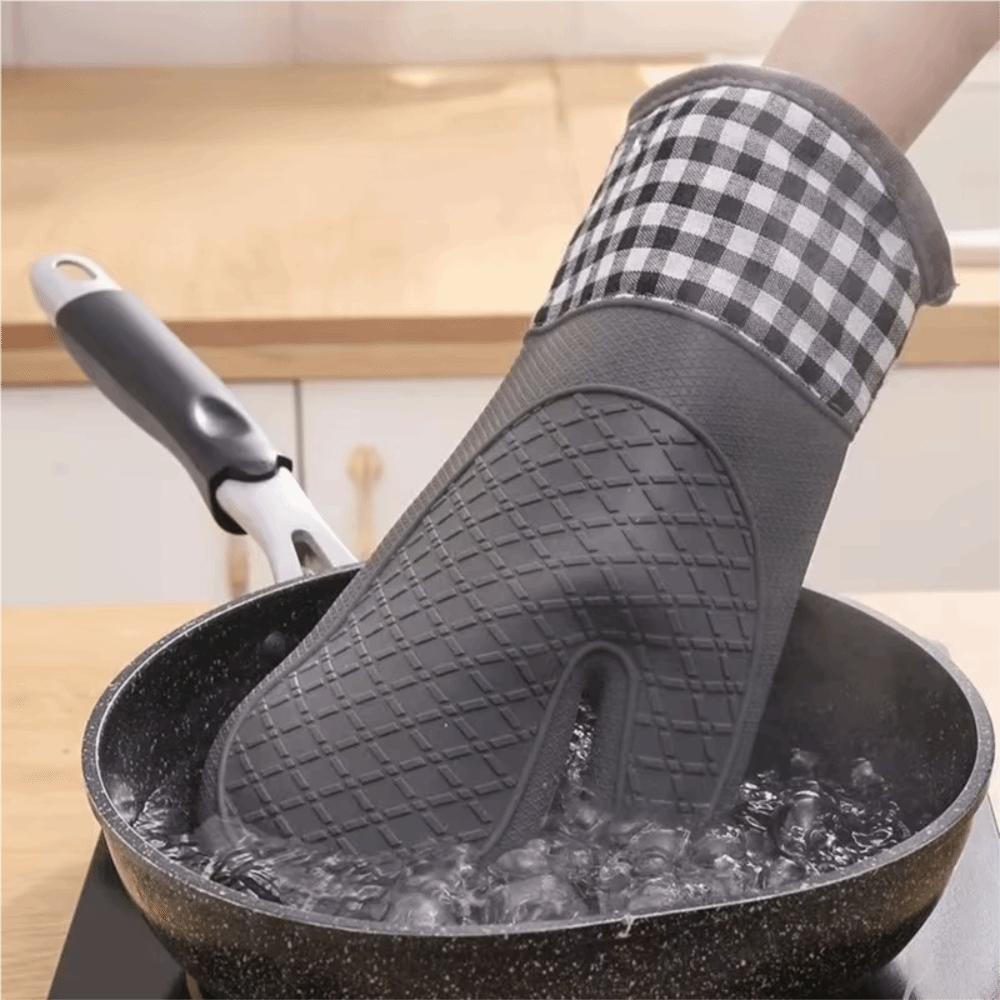2pc Silicone Oven Gloves Thickened Anti Scalding Gloves Kitchen Gloves Microwave Mitts  BBQ