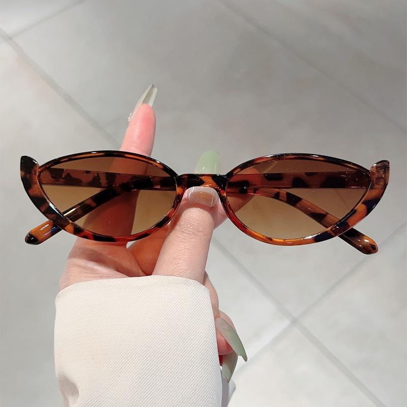 Vintage Small Cat Eye Sunglasses suitable for ladies Trendy Half-frame Sun Glasses UV400 Fashion Shades Eyewear Summer Anti UV Sunglasses