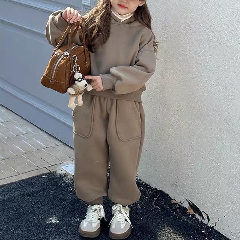 

Детский осенне-зимний утепленный костюм с капюшоном для маленьких и средних детей, удобный свитер с длинными рукавами + штаны, комплект из двух предметов 100 кофейный