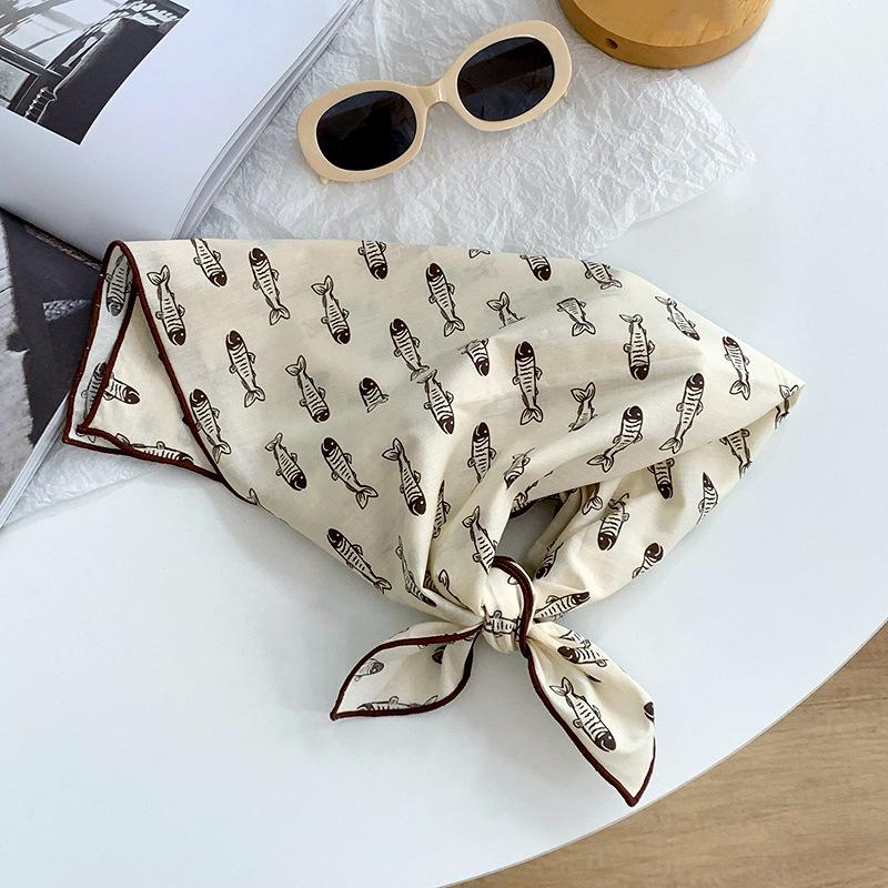 Silk scarf neck small square scarf high-end new versatile decorative small scarf polka dot headscarf pastoral hair band tied hair