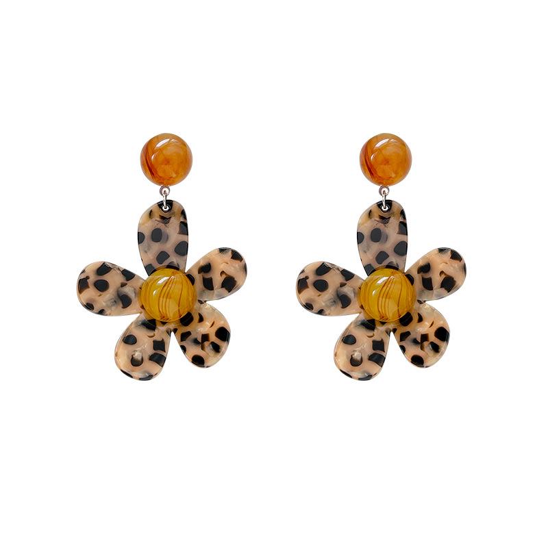 European and American style leopard print flower stud earrings female retro niche design earrings fashionable simple versatile commuter ear jewelry