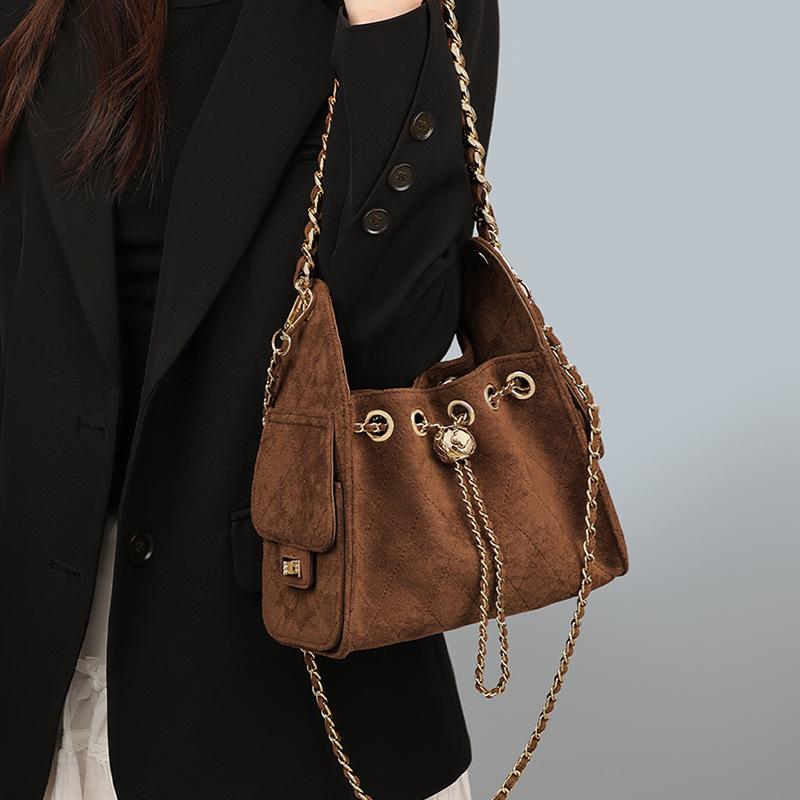 Bag women s new women s bag autumn and winter shoulder armpit bag high-end fashion retro messenger bucket bag