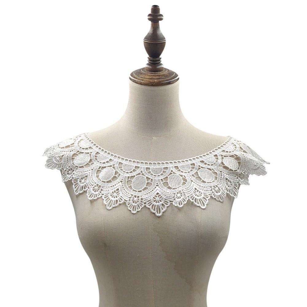 

Fashion Embroidery Lace Neckline DIY White Fake Collar Handmade Hollowed-out Curved Neckline Slim Clothes Sewing Applique