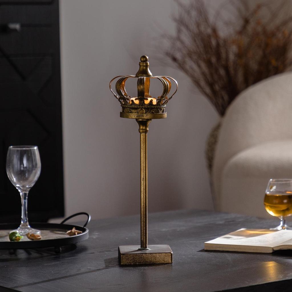 American Style Wrought Iron Crown Candlestick Ornament for Dining Table or Hotel Decor