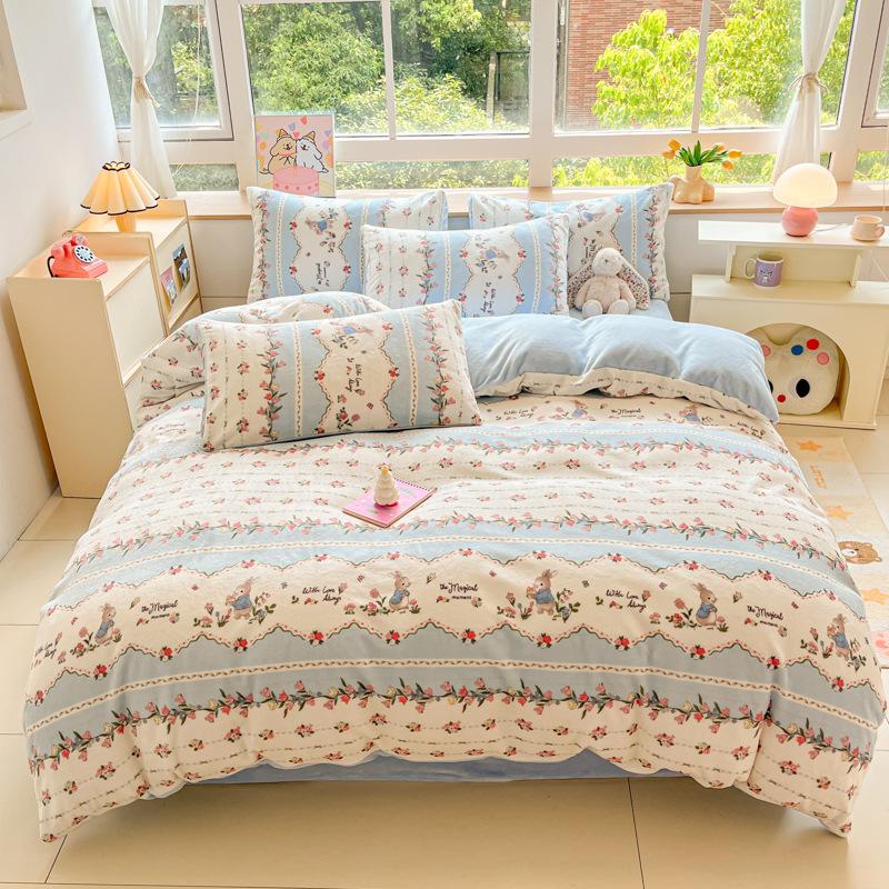 Milk Velvet Cute Printed Bed Sets Thick Autumn and Winter Plush Bedding Set for Single Queen Soft Keep Warm Duvet Cover Kit