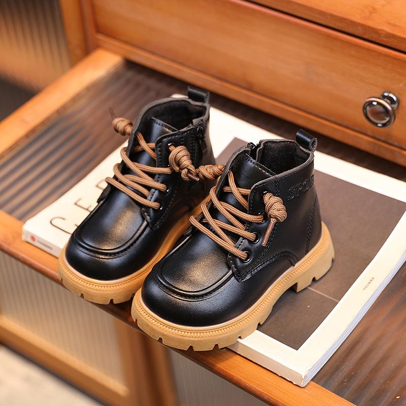 

Девочки обувь ботинки Мартин 2025 весна и осень новые детские высокие черные ботинки детские мальчиковые кожаные ботинки с большой головой 21 yards inner length 13cm коричневый