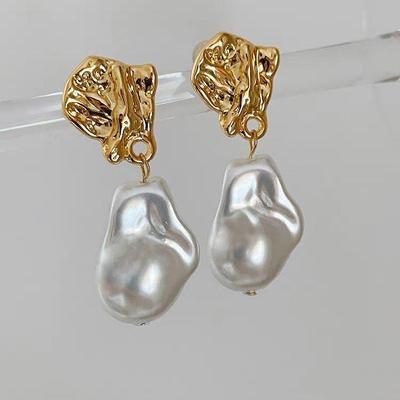Irregular High-Gloss Imitation Pearl Earrings - Unique Hong Kong Style, European & American Fashion