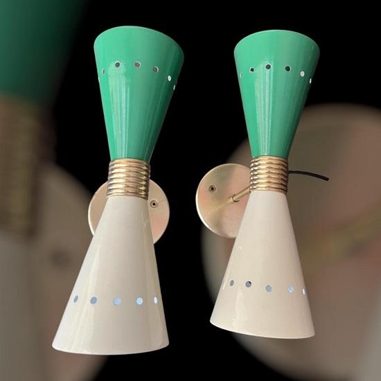 

Зеленый Белый Итальянский Современный Латунный Настенный Светильник Диаболо Stilnovo Спутник Туалетный Двойной Светильник