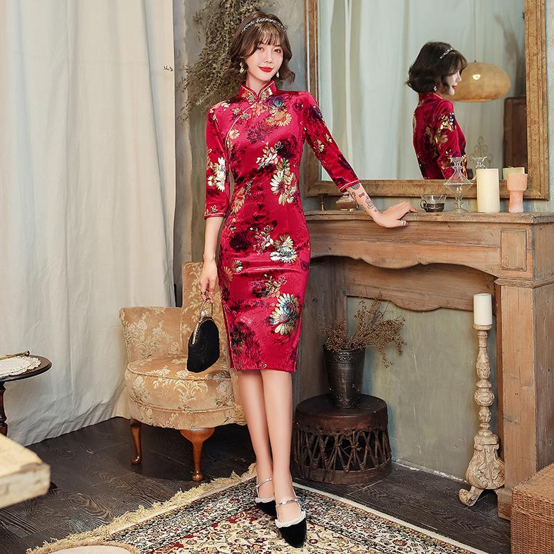 Damen Retro Druck Cheongsam Kleid Mode Samt Chinesischer Stil Stehkragen Halbe Ärmel