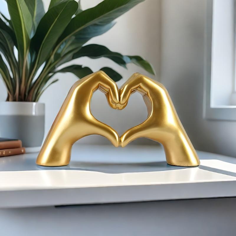 

Love Hand Sign Sculpture - Artistic Desktop Decor for Office & Home, Heartwarming Gift for Valentine‘s Day & Special Occasions золотистый