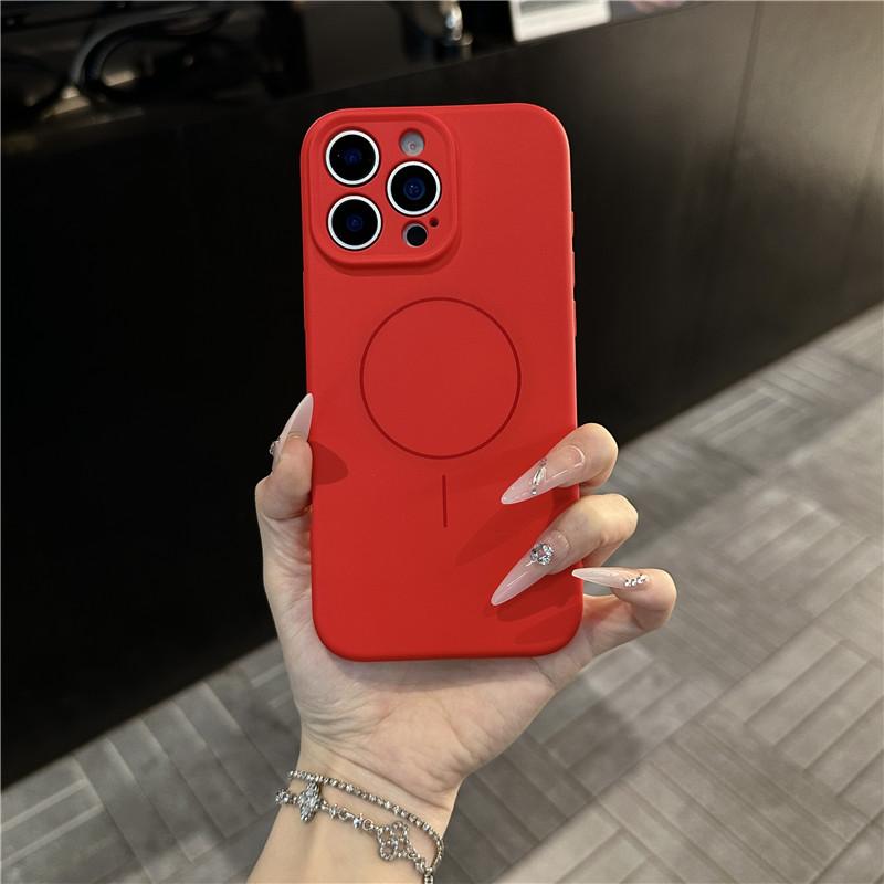 Fine ring magnetic suction is suitable for Apple 17promax mobile phone case, skin feeling iphone17 solid color magnetic case 15 silicone case.