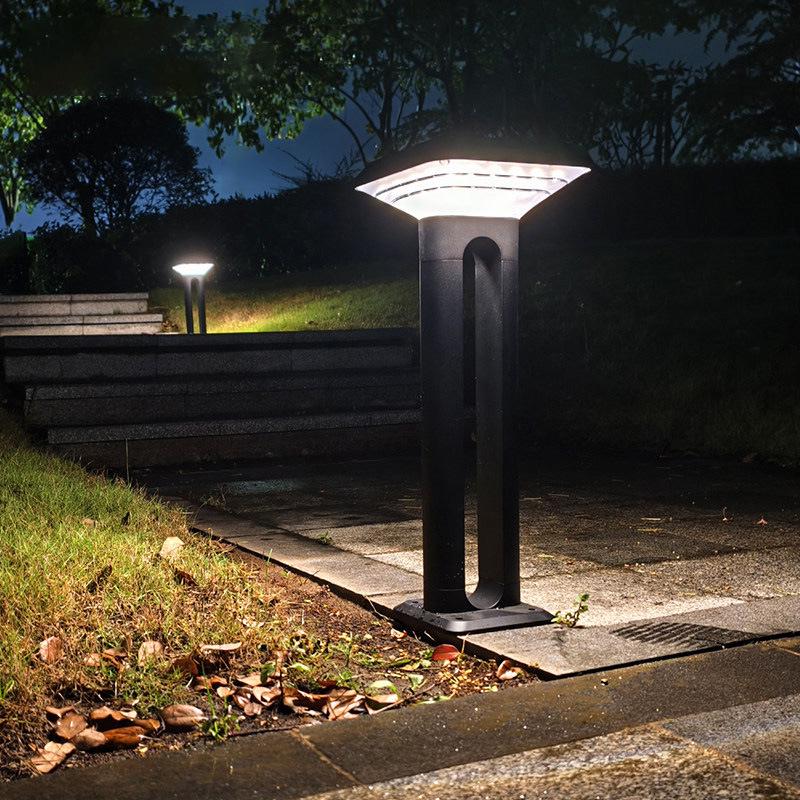 Solar Outdoor Garden Lamp for Courtyard and Park Landscapes