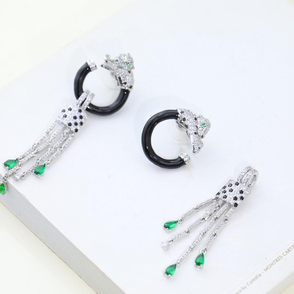 Flower Beaded Earrings Ear Studs High-quality Jewelry Gifts for Daily Wear, Men and Women Are Not Limited To Handmade