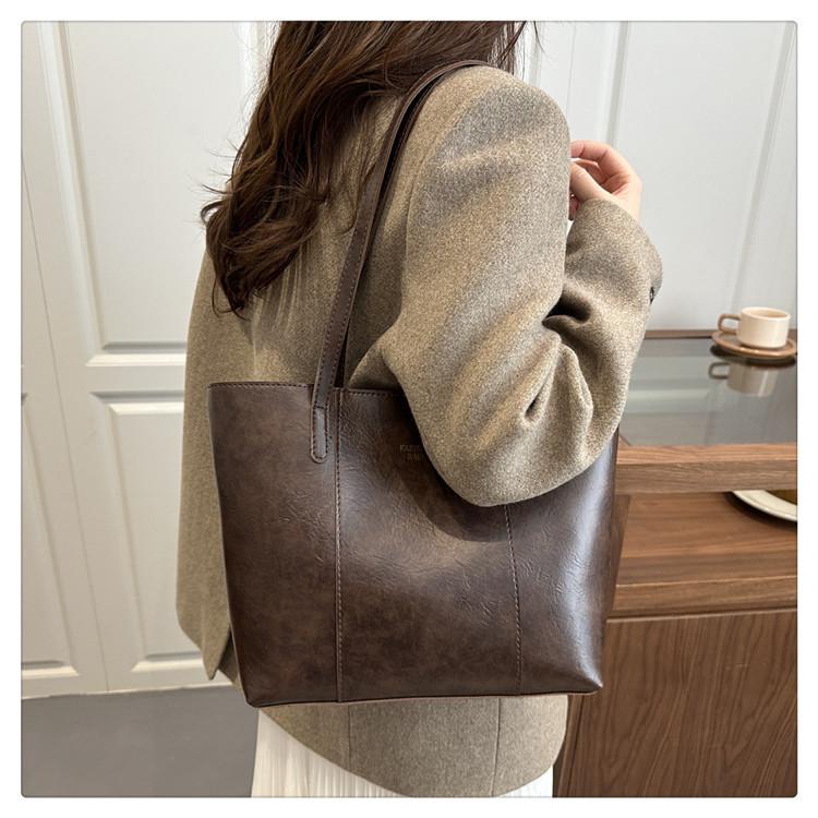 Large Capacity Faux Leather Tote Bag for Women Minimalist Casual Commute Shoulder Handbag