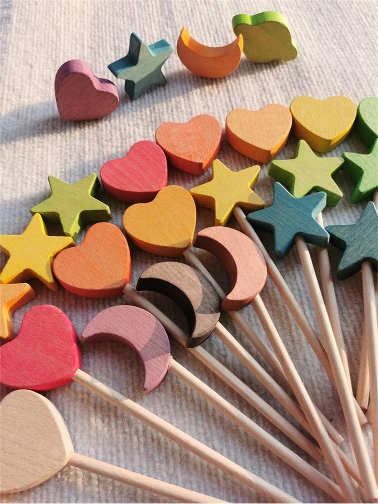

Волшебная звездная палочка, радужные деревянные блоки в форме сердца, пастельные пастельные скандинавские буки, лунный декор, волшебная палочка, открытая игра