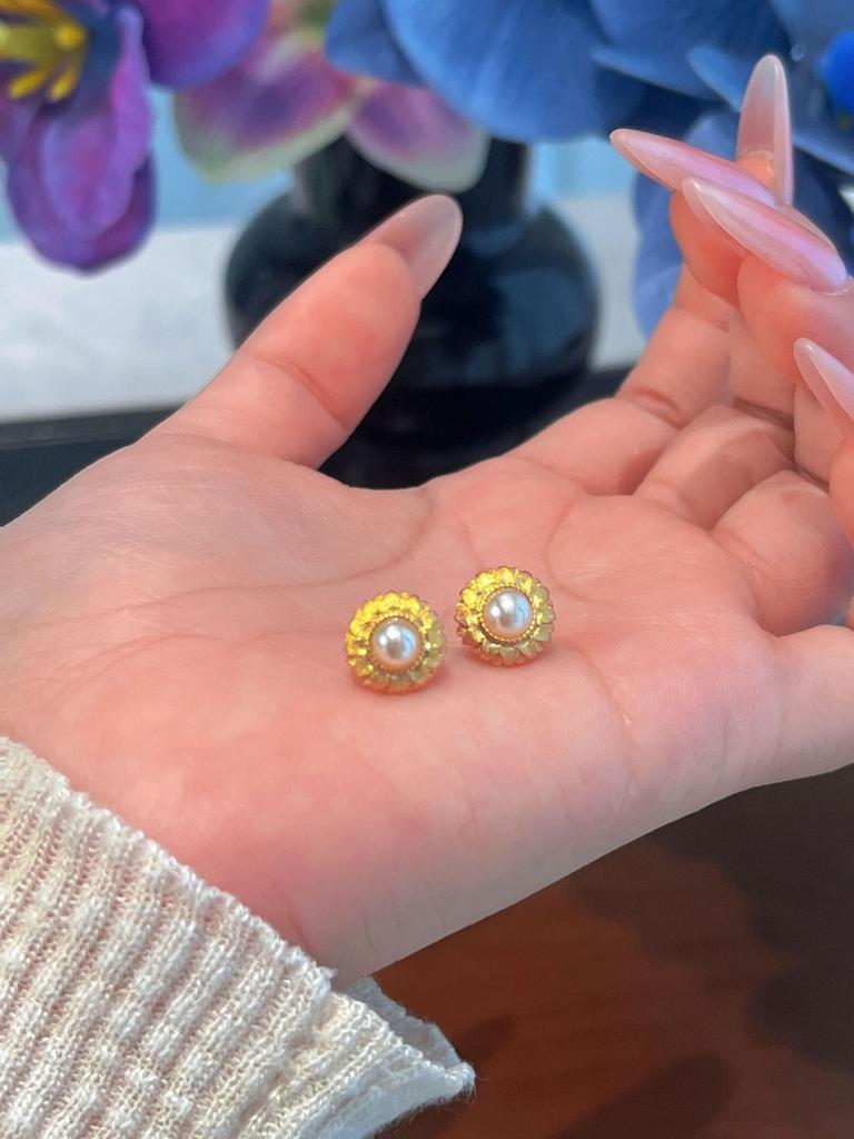 Vintage Velvet Pearl Sunflower Necklace Stud Earrings Medium Antique Light Luxury High-End Set