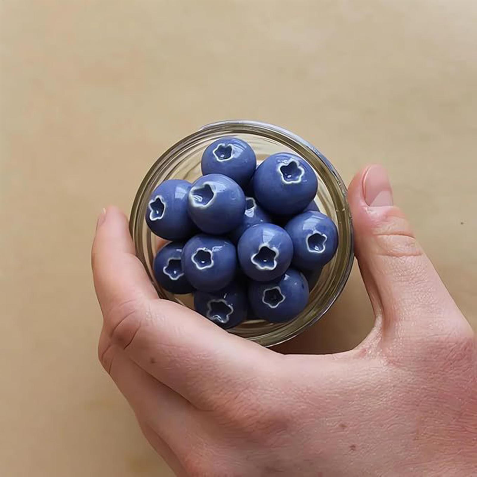 Refrigerator Magnets 3D Resin Blueberry Refrigerator Magnets Home Accessory Adorable Magnetic Decoration For Kitchen Classroom CN