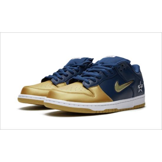

Nike SB Dunk Low QS x Supreme Металлик Голд 2019 CK3480-700 EU 42.5 золотой