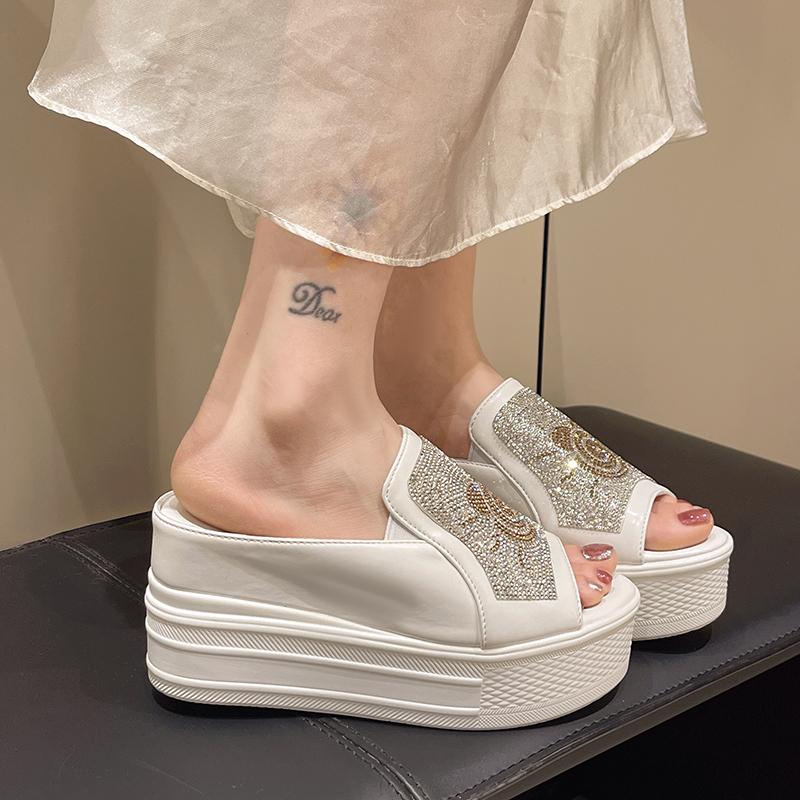 Fashion 2025 Summer New Women's Open Toe Increase Height Slippers Crystal Pearl Embellished Outdoor Platform Casual Plus Size Sandals