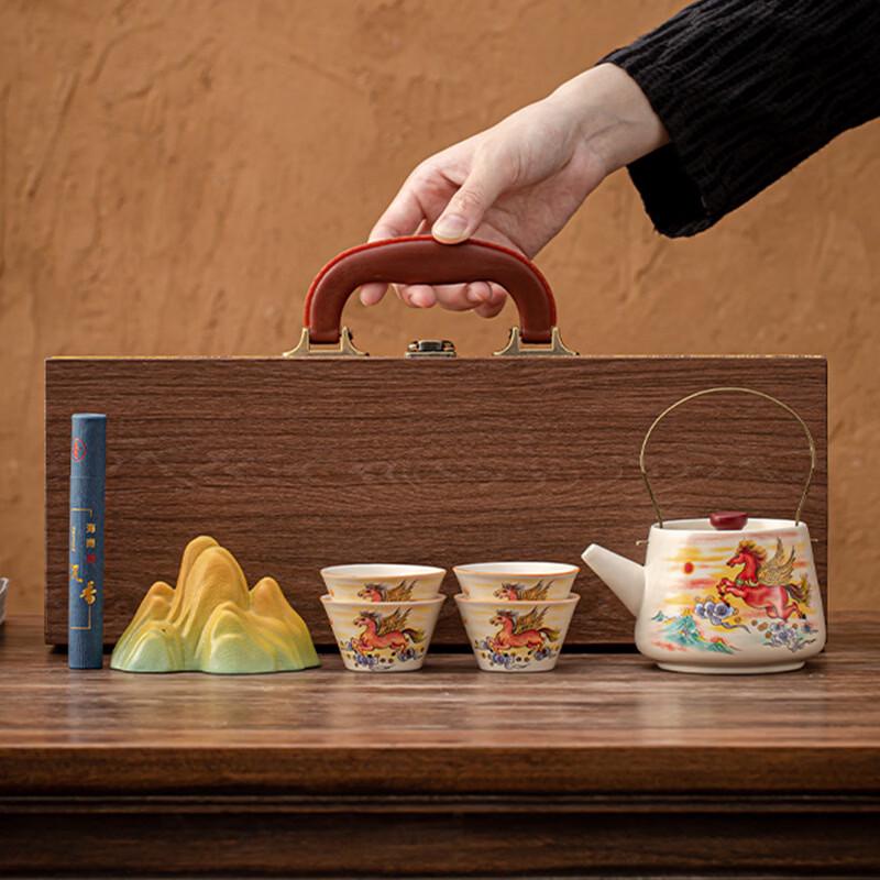 

Chinese Style Ceramic Lifting Handle Teapot Set