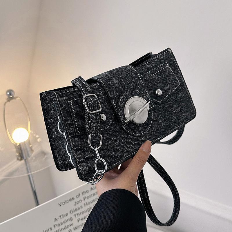 

Популярная в этом году маленькая сумка 2025 новая весенняя простая повседневная сумка-мессенджер простая повседневная маленькая квадратная сумка сумка через плечо чёрный